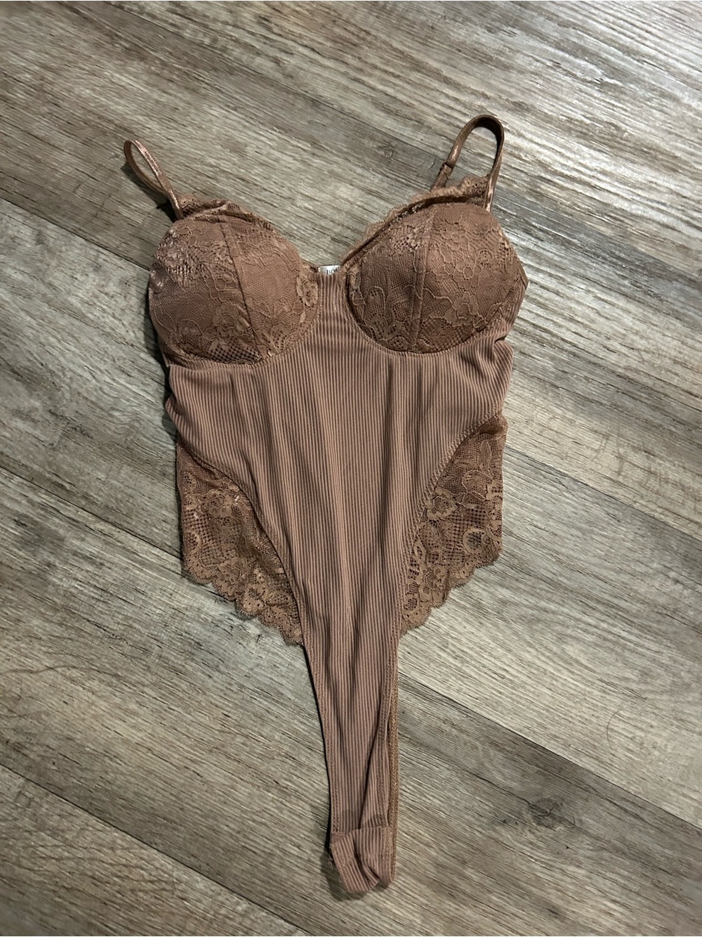Bozzolo brown lace bodysuit with ribbed texture, size L #lingerie #intimate